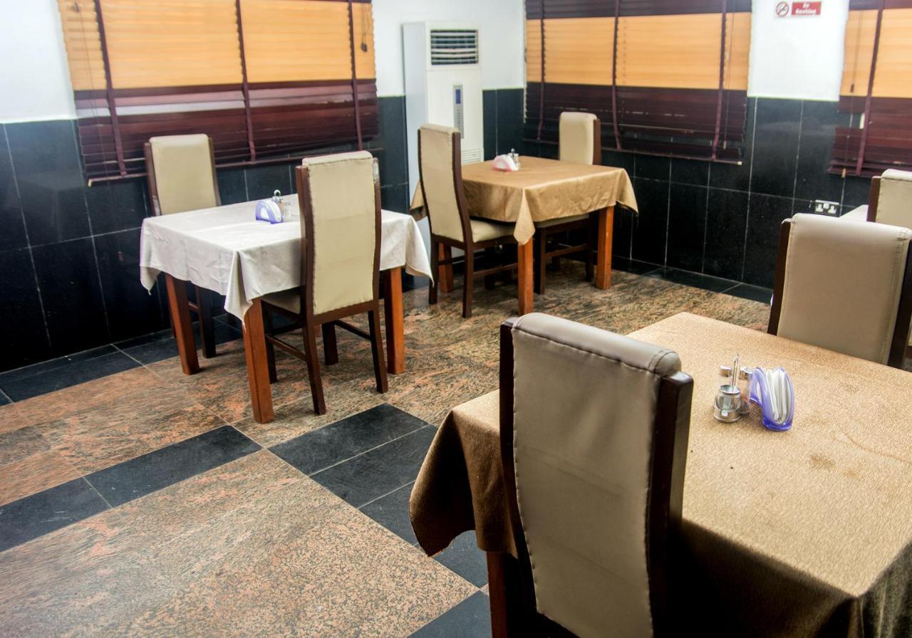 Presken Hotel @Villa Ikeja Exterior foto